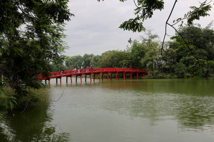 Pont Lac Hoan Kiem